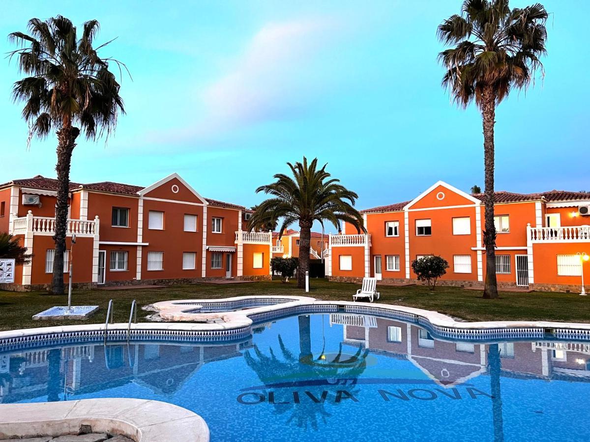 Nova & Golf Club Sevilla Vi Apartment